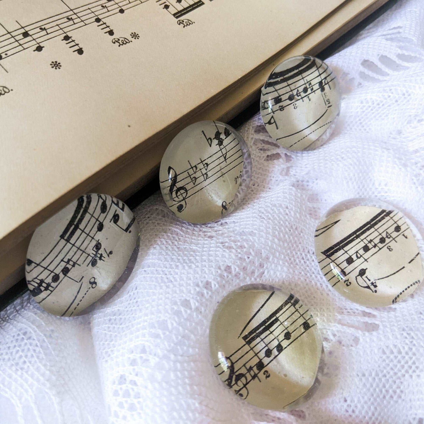 Music Note Glass Magnet