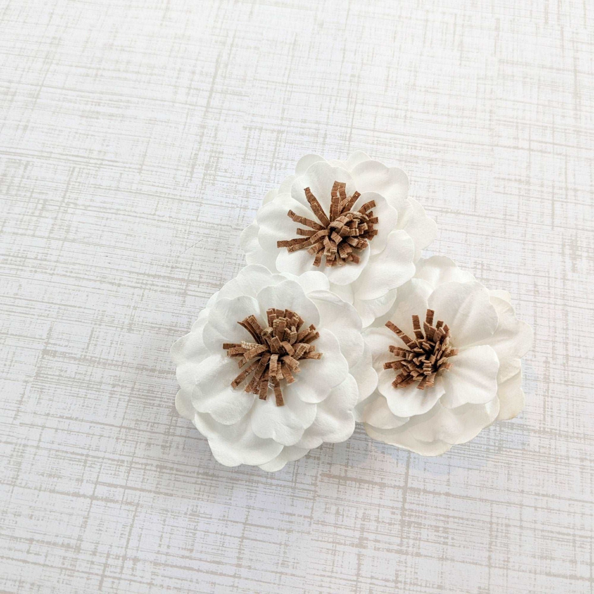 White Flower Paper Magnet - Set of 3